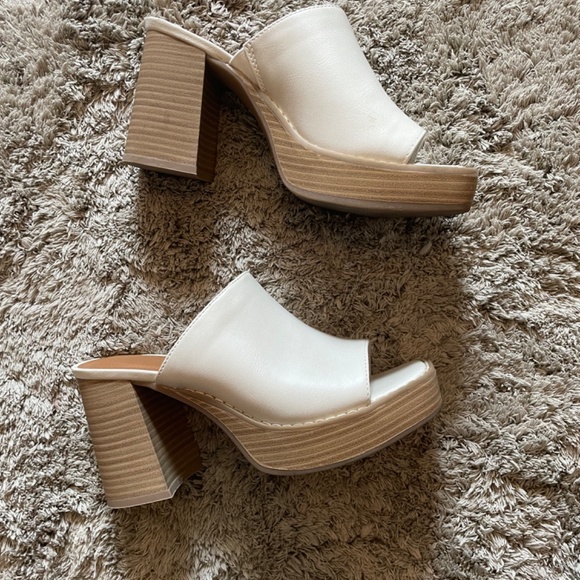 Target gabby universal thread platform heels white stacked wood heel - Picture 2 of 3